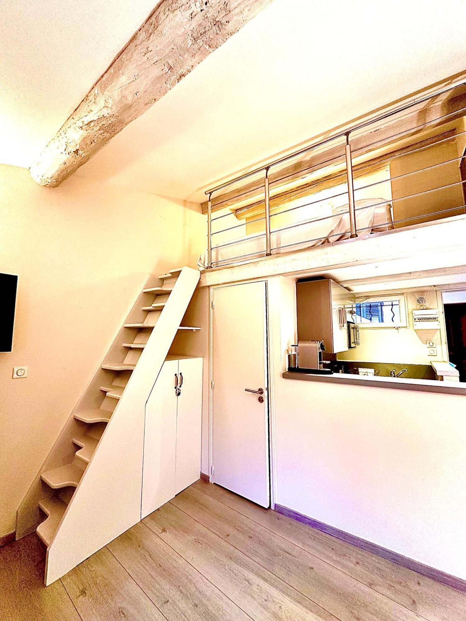 Cozy Studio Le Cedre, Port De Saint Tropez Екстер'єр фото