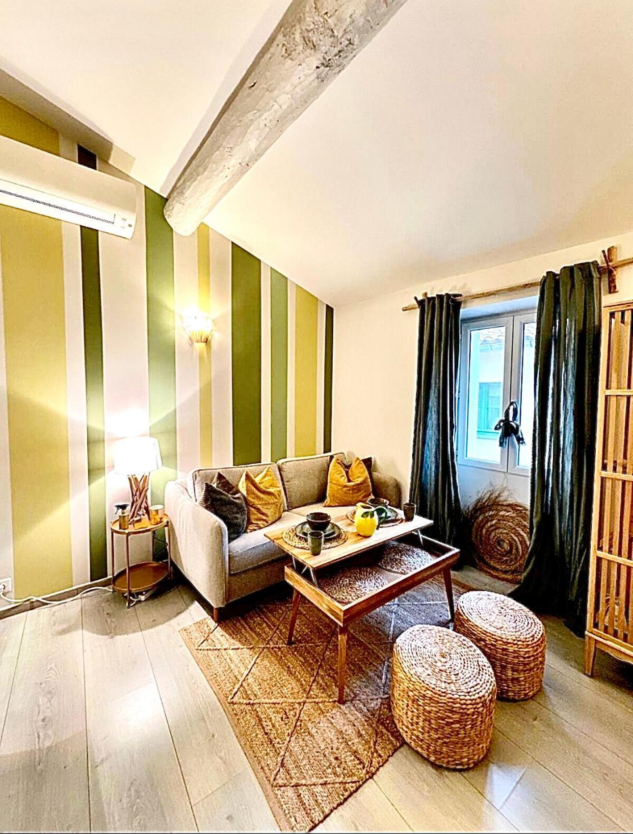 Cozy Studio Le Cedre, Port De Saint Tropez Екстер'єр фото