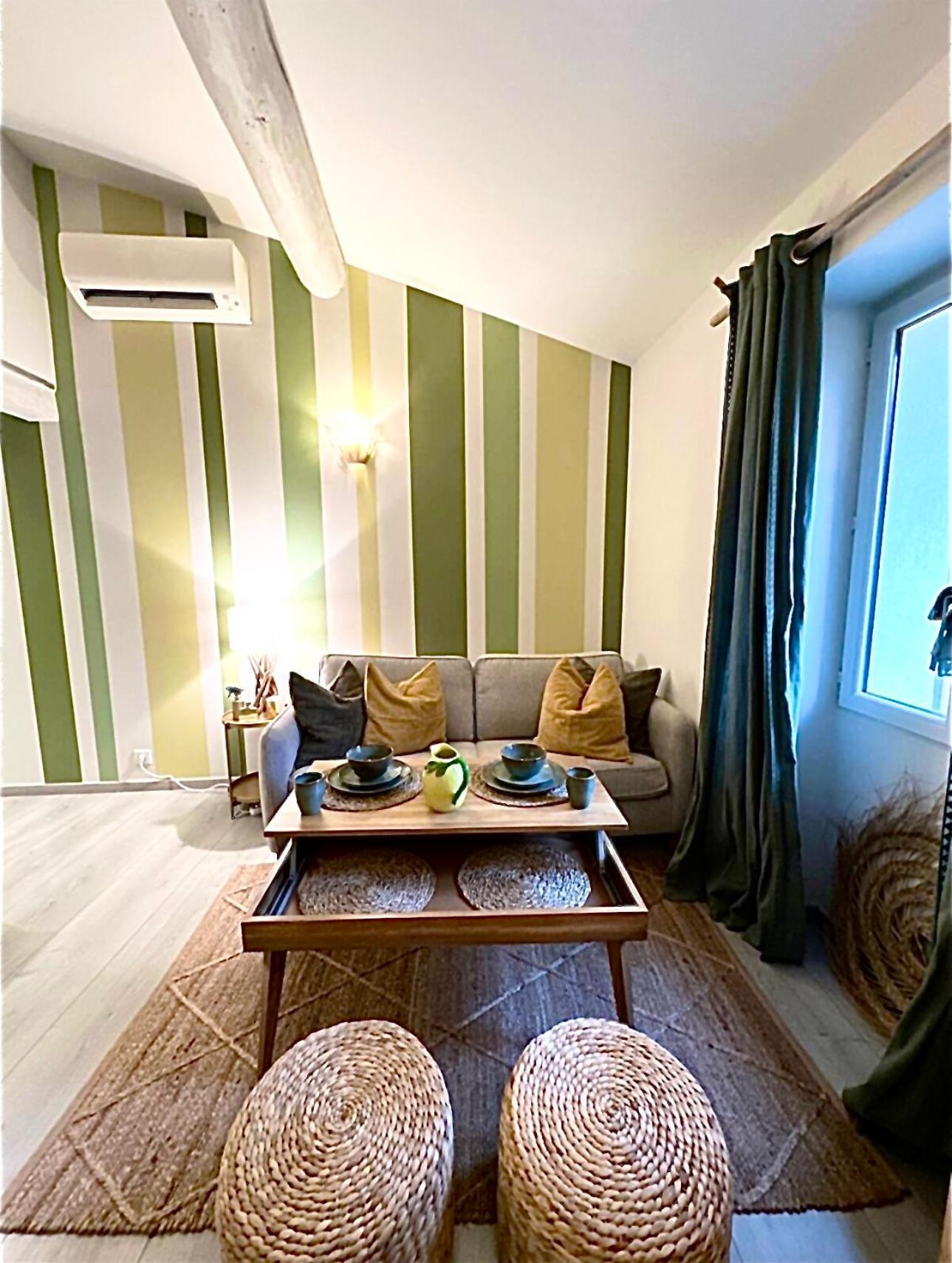 Cozy Studio Le Cedre, Port De Saint Tropez Екстер'єр фото