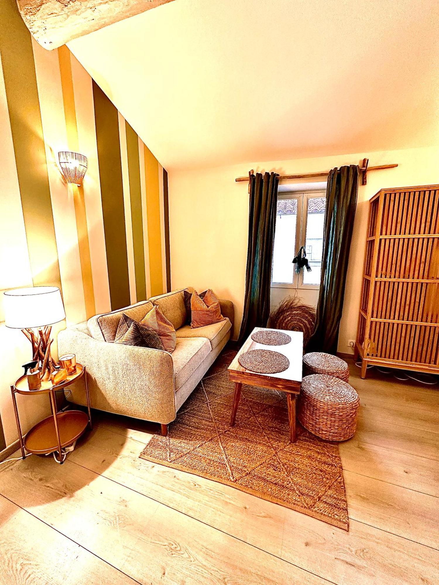 Cozy Studio Le Cedre, Port De Saint Tropez Екстер'єр фото