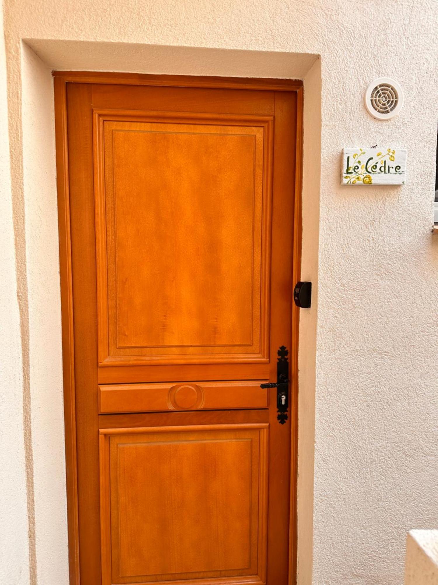 Cozy Studio Le Cedre, Port De Saint Tropez Екстер'єр фото